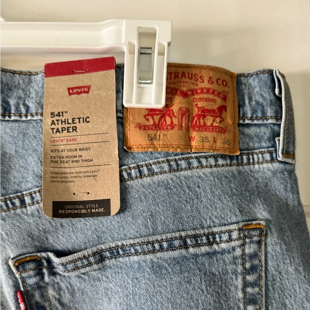 Levi's Men's Classic Blue Straight Jeans